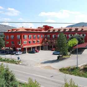 Hotel la Rueda 3000 1, 酒店 Noguera de Albarracín