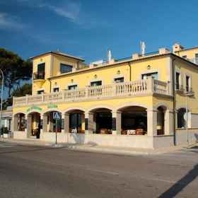 Galeon Suites 1, โรงแรม & ที่พัก Estellencs