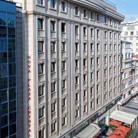Nova Plaza Crystal Hotel 1, Hotel CHI, The Spa at Shangri-La Bosphorus, Istanbul