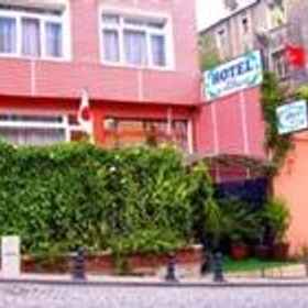 알비온 1, 에미뇌뉘 부두 호텔