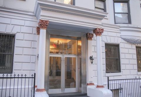 Lain-lain Royal Park