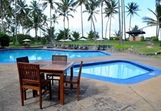 其他 4 Palm Village