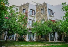 Lain-lain 2 Costa 3S Beach