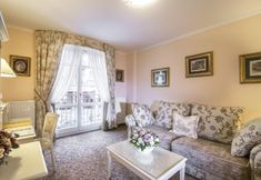 Others 6 Karlsbad Grande Madonna