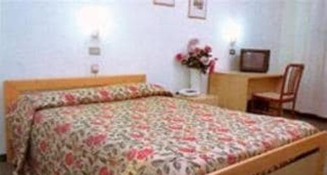 Others 2 Hotel Leon Bianco