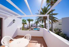 Others 6 Club Flamingo