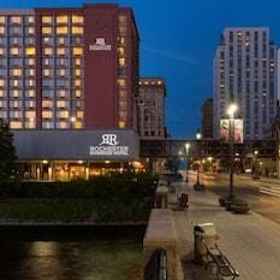 Clarion Riverside1 , 飯店Chambers Residence Hall