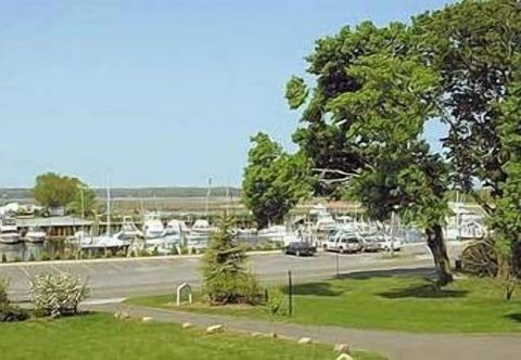 其他 Three Village Inn Stony Brook