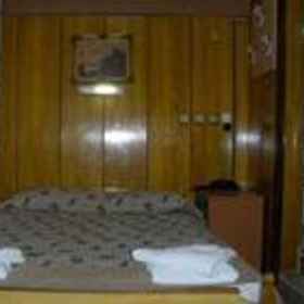 Omerim 1, 酒店 科纳克