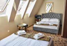 Others 3 Astoria Superior