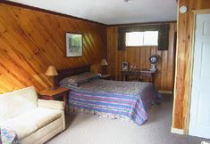 Others 4 Pow Wow Point Lodge