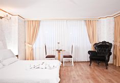 Others 7 Hettie Hotel