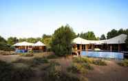 Swimming Pool 4 The Ritz-Carlton Ras Al Khaimah, Al Wadi Desert