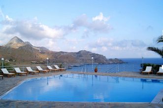 Others 4 Damnoni Bay