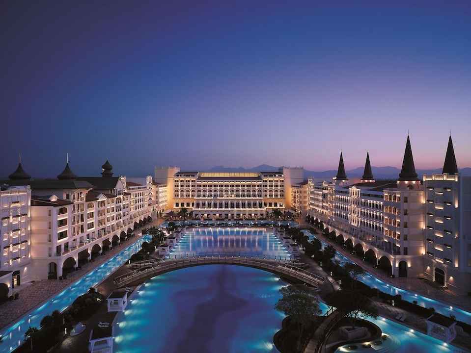 Room rate Titanic Mardan Palace, Antalya from 31-05-2023 until 01-06-2023