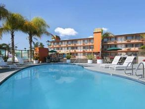 Others 4 Days Inn Harbor View