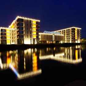 Howard Johnson Plaza By Wyndham Lingang Shanghai 1, Hotel Shanghai