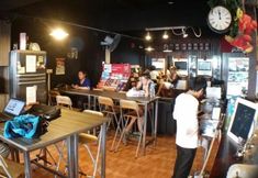 Others 3 Inncrowd Backpackers 2