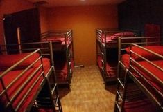 Others 7 Inncrowd Backpackers 2