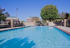 其他 6 Quality Inn & Suites Sugar Land - Smart Financial