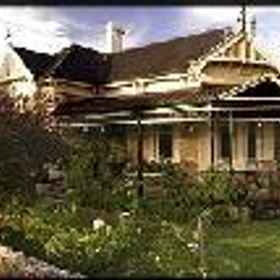 Bishop's Garden 1, Hotel Adelaide