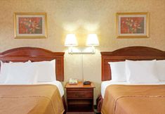 Others 5 West Farms Hotel