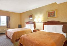 Others 6 West Farms Hotel