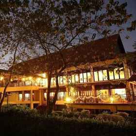 Golden Pine Resort 1, Hotel Huai Chomphu