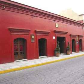 La Provincia1 , 飯店波尔克县