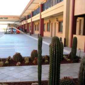 Plaza Las Quintas1 , 飯店埃莫西约