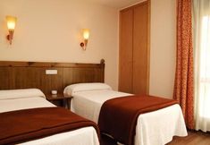 Others 3 Hotel Pirineos