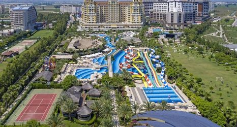 Others 2 Royal Holiday Palace