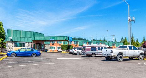 Others 2 Rodeway Inn & Suites