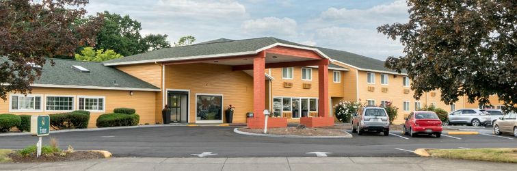 Others Quality Inn & Suites