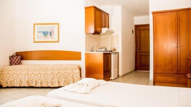 Others 4 Villa Afrodite Stalis