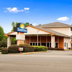 Days Inn By Wyndham Kent 84Th Ave1 , 飯店肯特谷冰雪中心