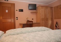 Lainnya 7 Garni Caravasc