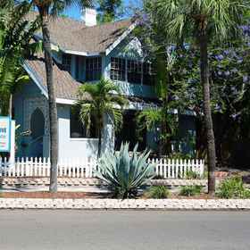 Beach Drive Inn 1, Hotel Eckerd College