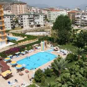 Elysee Garden Family Hotel 1, Hotel First Moto