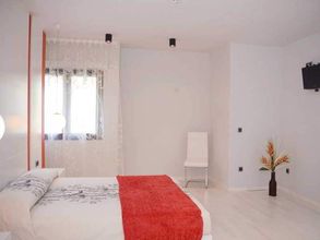 Others 4 Gran Almaden