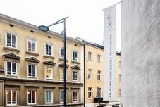 Others Hotel Apartments Zgoda Warszawa By Desilva