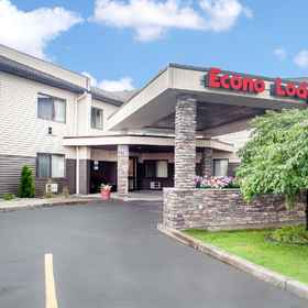 Econo Lodge Ithaca1 , 飯店兰辛公园
