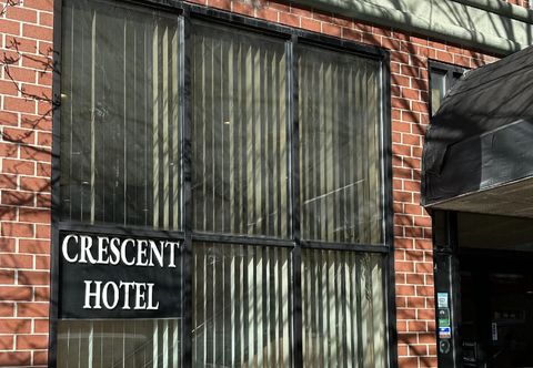 อื่นๆ Crescent Hotel