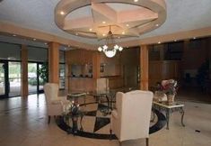 Lainnya 3 Econo Lodge & Suites