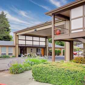 Days Inn & Suites By Wyndham Arcata1 , 飯店洪堡州立大学