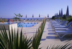 Lain-lain 2 Skys Hotel