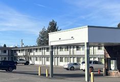 Others 3 Bend Inn & Suites