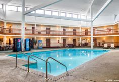 Others 6 Econo Lodge Inn & Suites