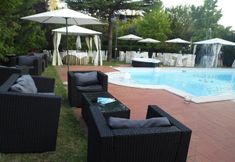 Others 6 Hotel Garden