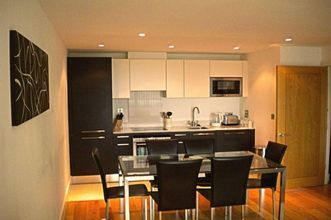 Lainnya 4 Ville City Stay